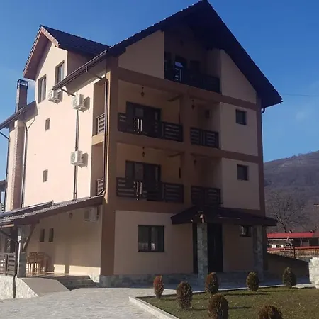 Pensiunea Subcetate Guest house Polovragi